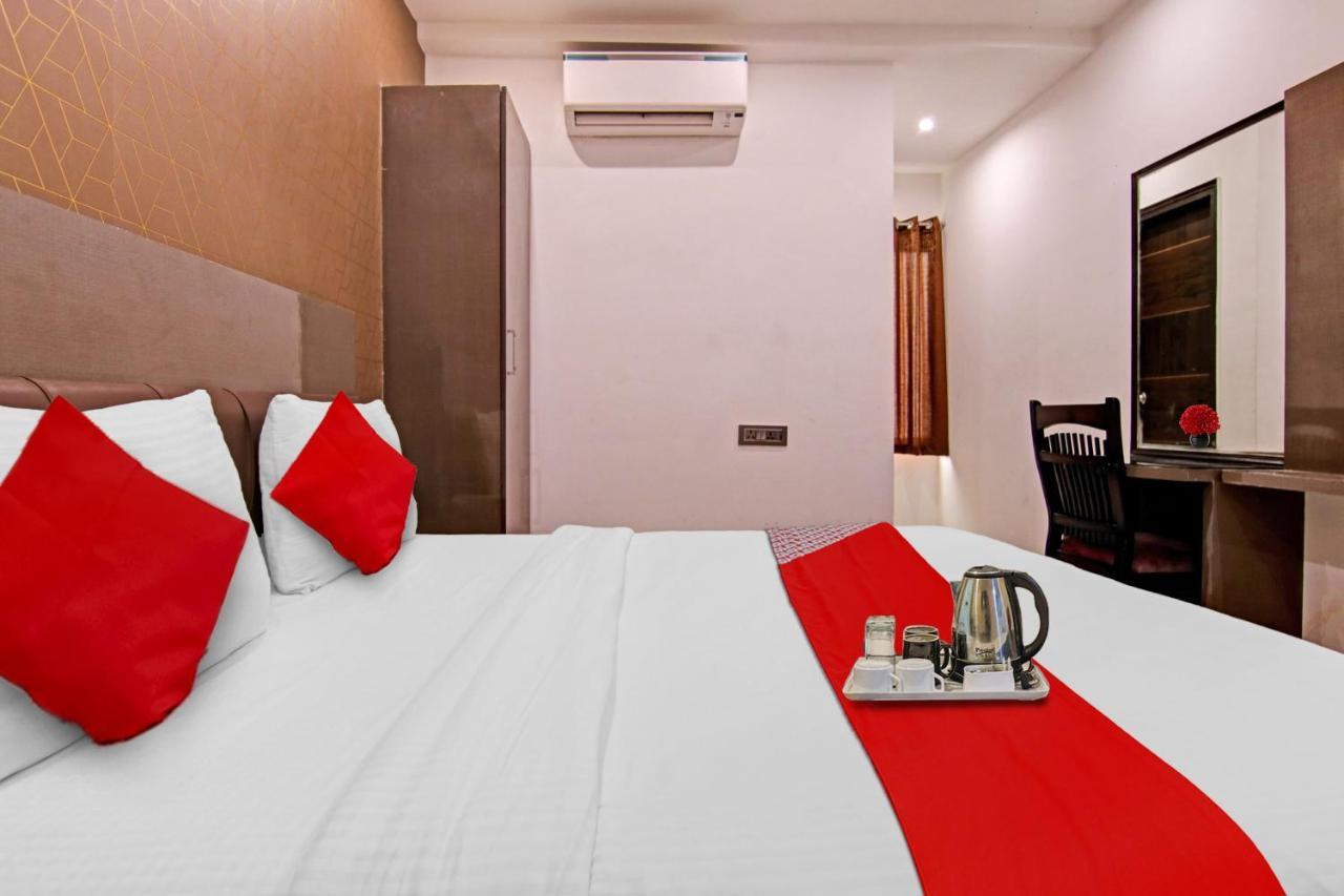 Hotel 19 West นิวเดลี ภายนอก รูปภาพ