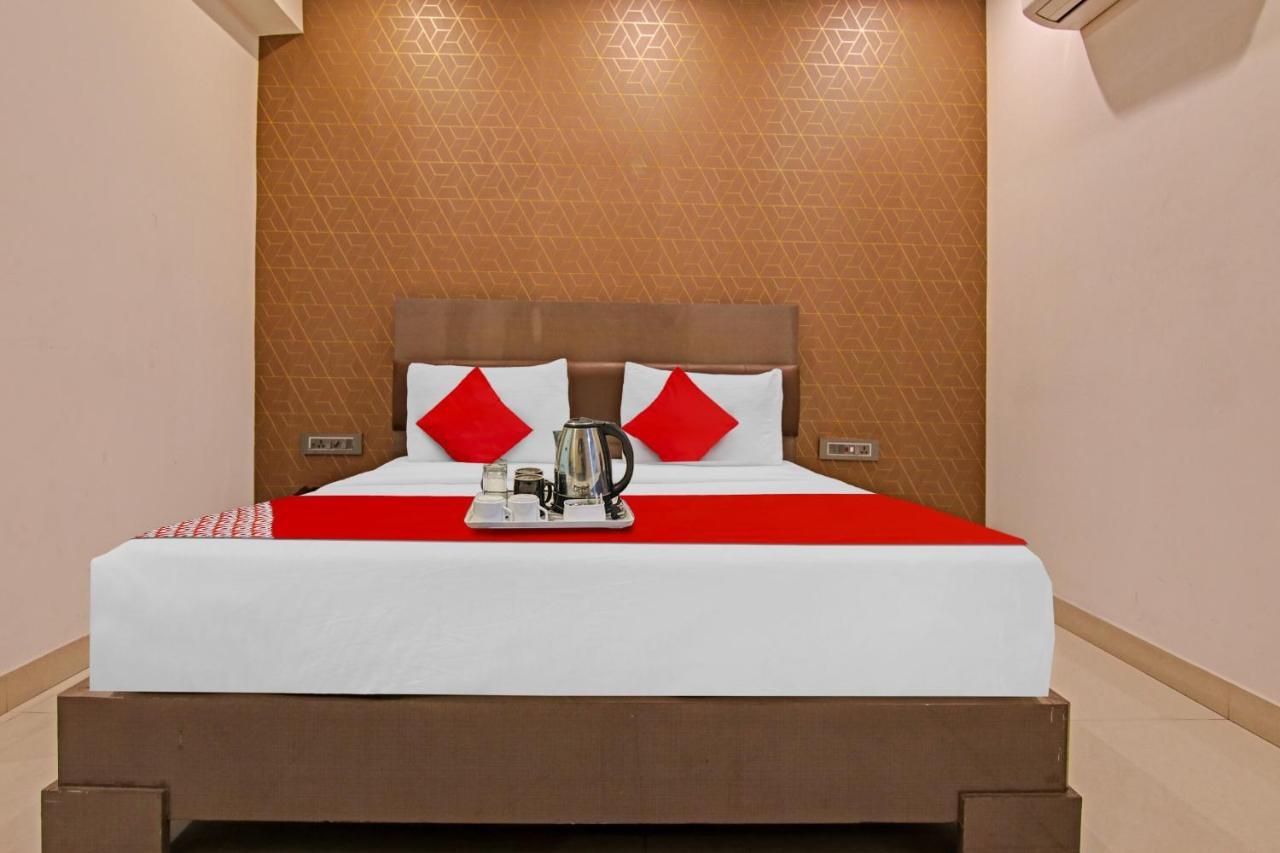 Hotel 19 West นิวเดลี ภายนอก รูปภาพ