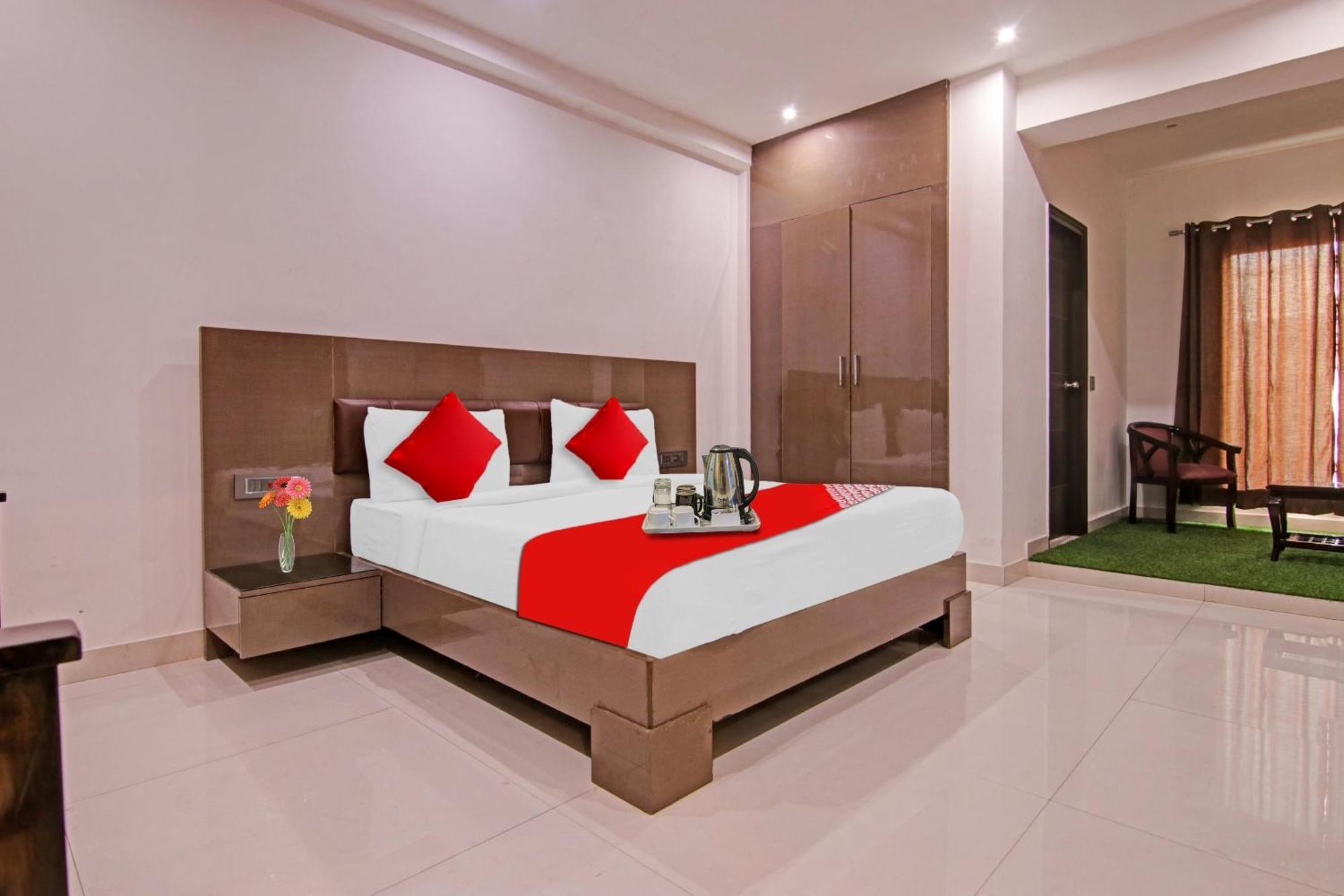 Hotel 19 West นิวเดลี ภายนอก รูปภาพ